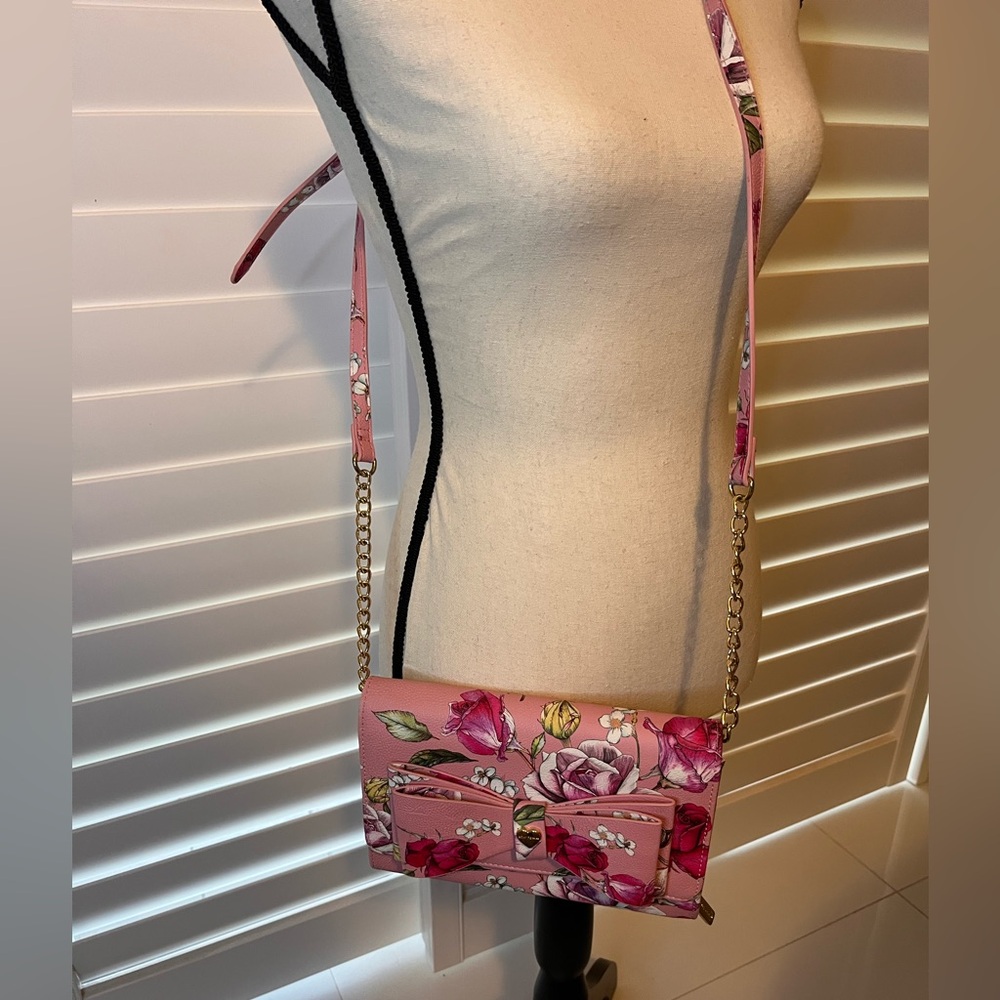 Betsey Johnson Floral Pink Crossbody Bag - Picture 8 of 9